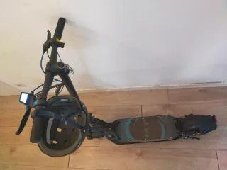 Patín Eléctrico con Casco