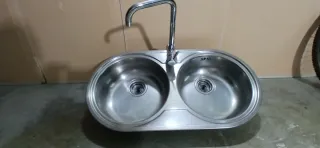 Fregadero doble de acero inoxidable