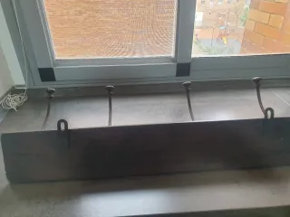 Perchero de pared robusto