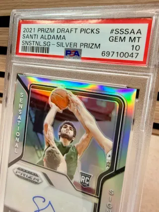 Cromo NBA Draft 2021 firmado Santi Aldama PSA 10