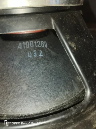 Pareja de altavoces negros