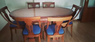 Silla de comedor de madera azul