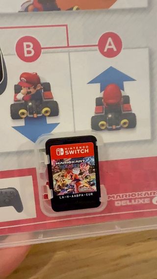 Nintendo Switch + Mario Kart 8 Deluxe + Accesorios