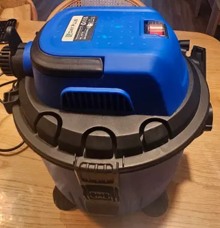 Aspiradora DayPlus Seco/Húmedo 18L