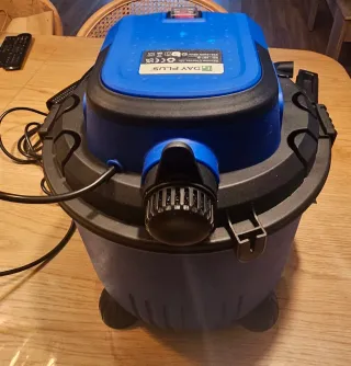 Aspiradora DayPlus Seco/Húmedo 18L