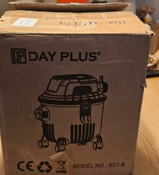 Aspiradora DayPlus Seco/Húmedo 18L