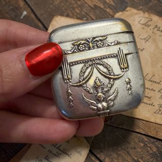 Antico porta fiammiferi placcato argento 1800