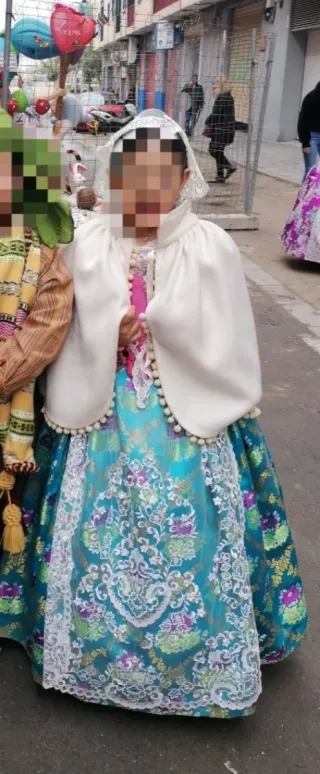 Capa Fallera Niña Cruda/Crema Talla Única