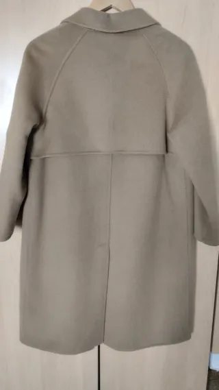 Elegante abrigo camel