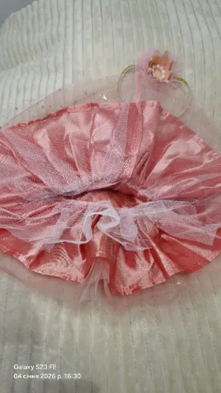 Vestido para muñeca 55cm rosa brillante corona