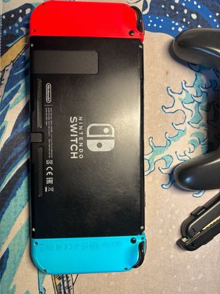 Nintendo Switch Rojo y Azul + Accesorios