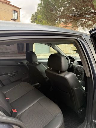 Opel Astra 2007