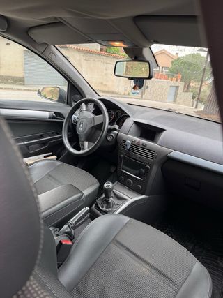 Opel Astra 2007