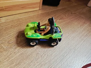 PlayMovil Jeep con Tabla de Surf