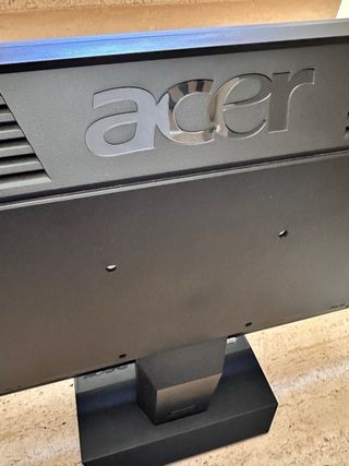 Monitor PC Acer V193W 19” (1440x900) - VGA