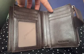 Cartera de cuero marrón