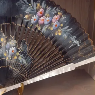 Abanico Nácar Pintado a Mano