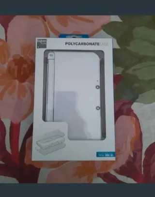 NUEVO. Fundas y Llaveros Nintendo DS