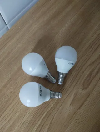 Lámpara de techo beige para dormitorio