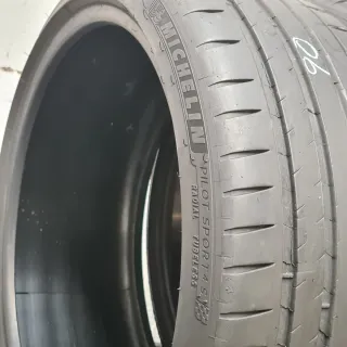 Neumáticos Michelin 235/35/R19