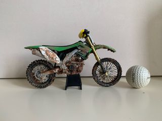 Maqueta de moto Kawasaki Motocross personalizada