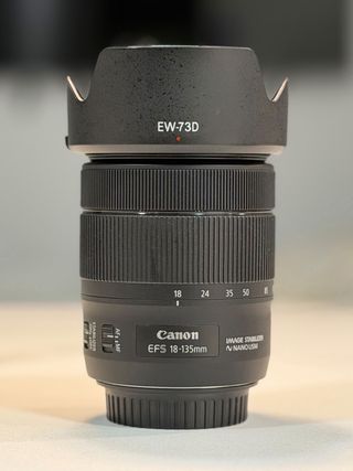 Cámara Canon EOS 77D + Objetivos