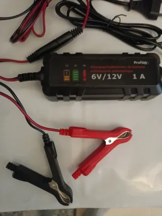 Cargador Batería Coche Moto 6V/12V 1A