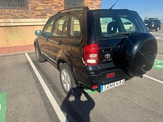 Toyota RAV4 2004