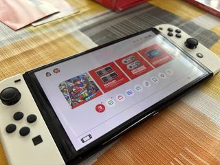 Nintendo Switch OLED Blanca + Juegos