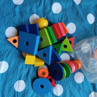 Juego apilable de madera