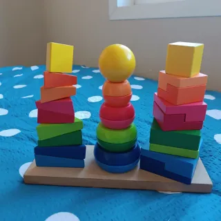 Juego apilable de madera