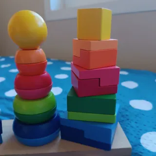 Juego apilable de madera