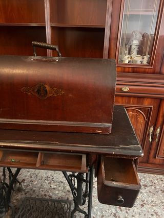 Mesa Máquina de Coser Singer Vintage