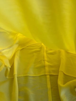 Top Stradivarius giallo