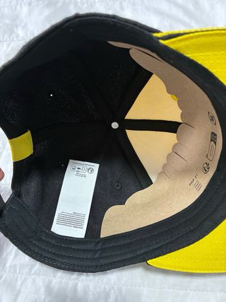 Gorra Dunlop Negra y Amarilla