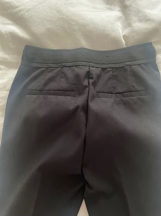 Pantalón vestir Zara negro Talla XS. Esta nuevo