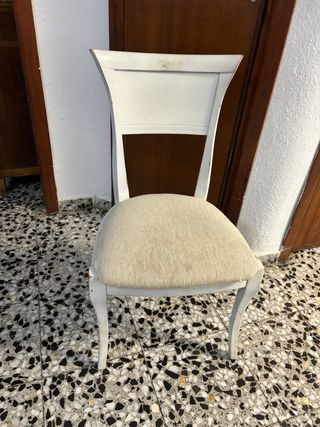 Sillas de comedor blancas y beige