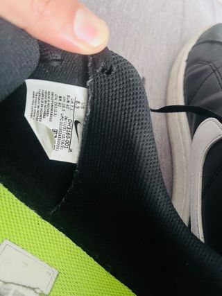 Zapatillas Nike Negras y Blancas talla 42 (8.5)