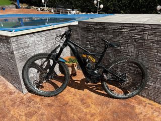 Bicicleta Enduro Negra