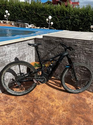 Bicicleta Enduro Negra