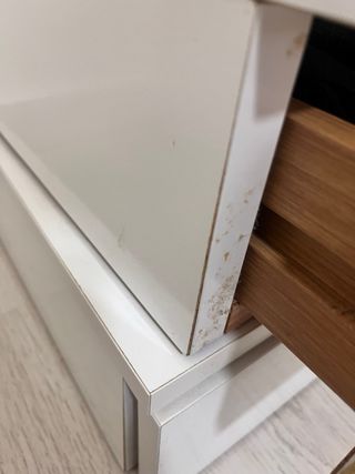 Cajoneras blancas de madera