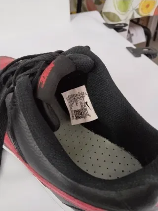 Zapatillas Nike Air Force 1 Rojas y Negras