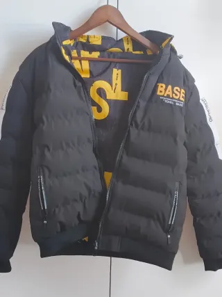 Chaqueta tipo bomber BASE Negra y Amarilla capucha