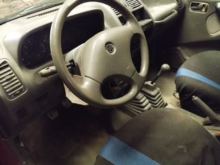 Nissan Terrano II 1995