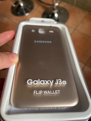 Custodia Samsung Galaxy J3 Flip Wallet Dorata