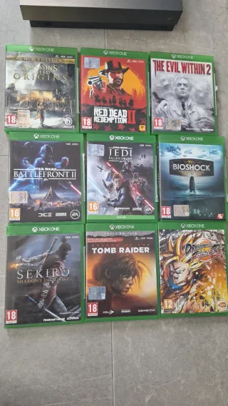 Xbox One X 1 TB con Controller e Giochi