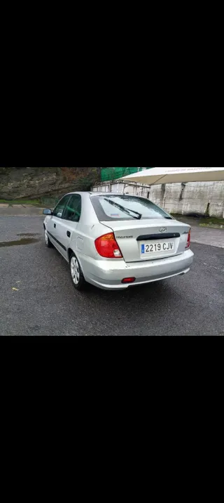 Hyundai Accent 2003 pegatina medio ambiental B