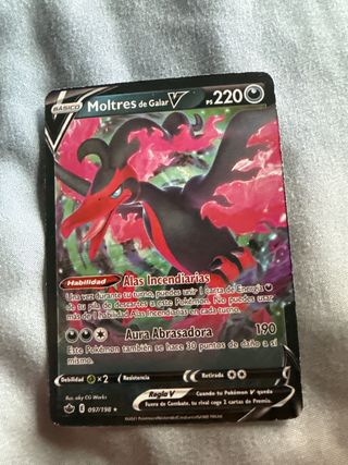 Carta Pokémon Moltres de Galar V 097/198