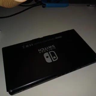 Nintendo Switch V1 con scatola