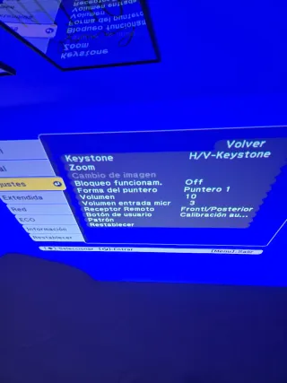 Proyector EPSON EB-575Wi multimedia